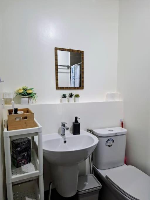 Perfect Accommodation For You In Levels Burbank Manila Ngoại thất bức ảnh